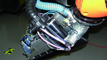 Multi-as robots met buskabels