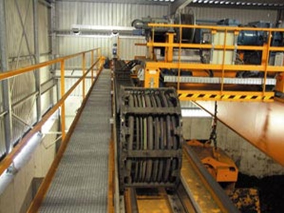 cable carrier with continuous flex cables