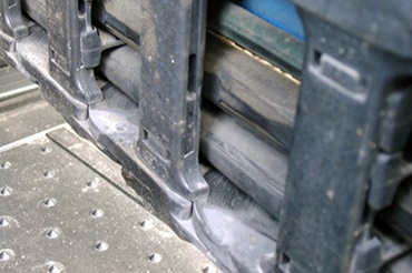 Energietoevoer met versleten slangen