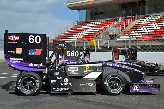 Formula Student race-auto met 3D-geprinte tandwielen gemaakt van iglidur polymeer