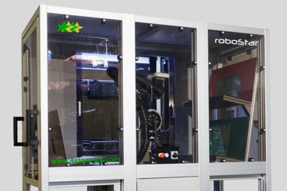 RoboStar testunit voor printplaten met robolink robotarm
