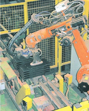 cable carrier on robot