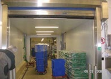 cable carrier for gate